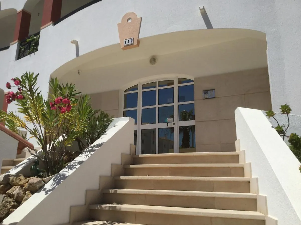 Olinda'S Two Bedroom Apartment Lagos