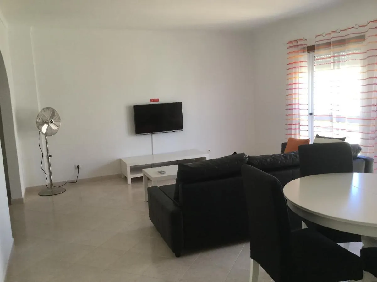 Olinda'S Two Bedroom Apartment Lagos